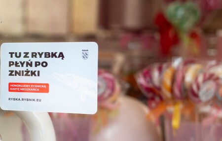 Naklejka Rybki na drzewiach sklepu