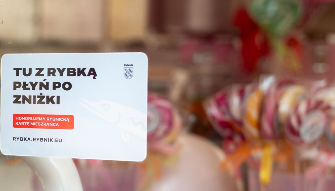 Naklejka Rybki na drzewiach sklepu